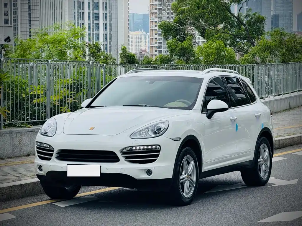 Porsche Cayenne 2014 — фото 1