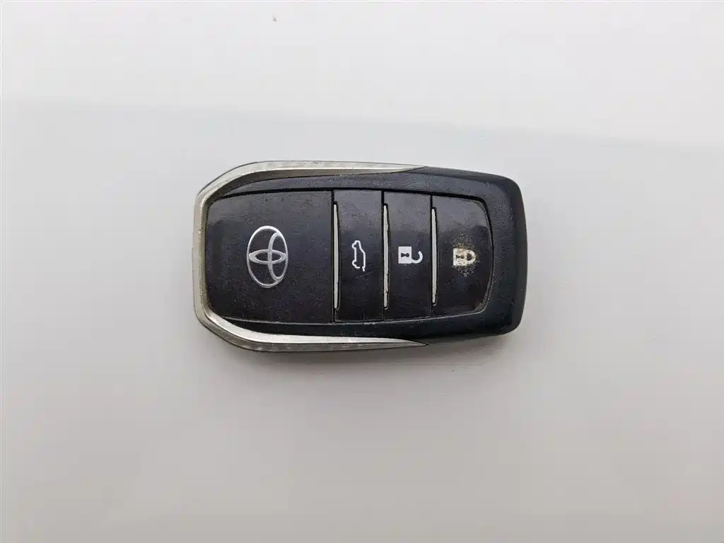 Toyota Prado 2015 — фото 19