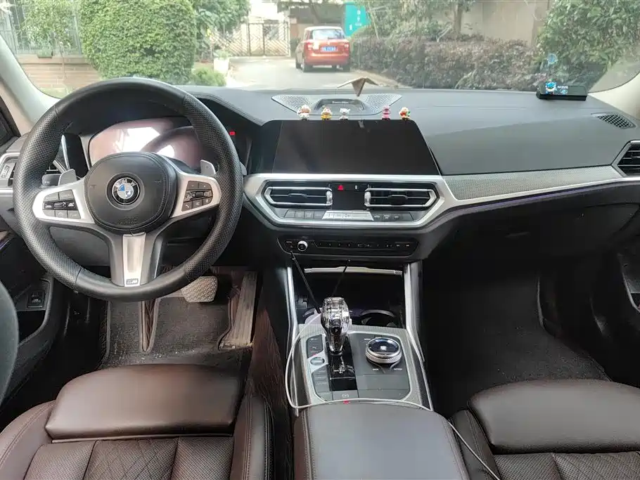 BMW 3 Series 2022 — фото 12