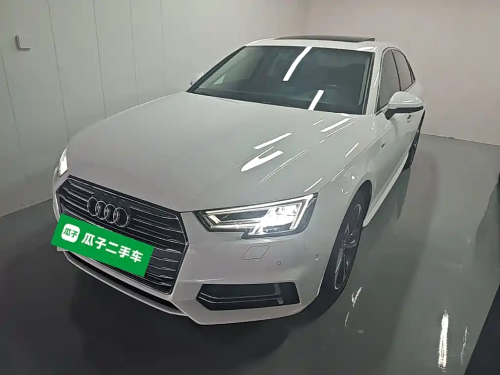 Audi A4L 2018