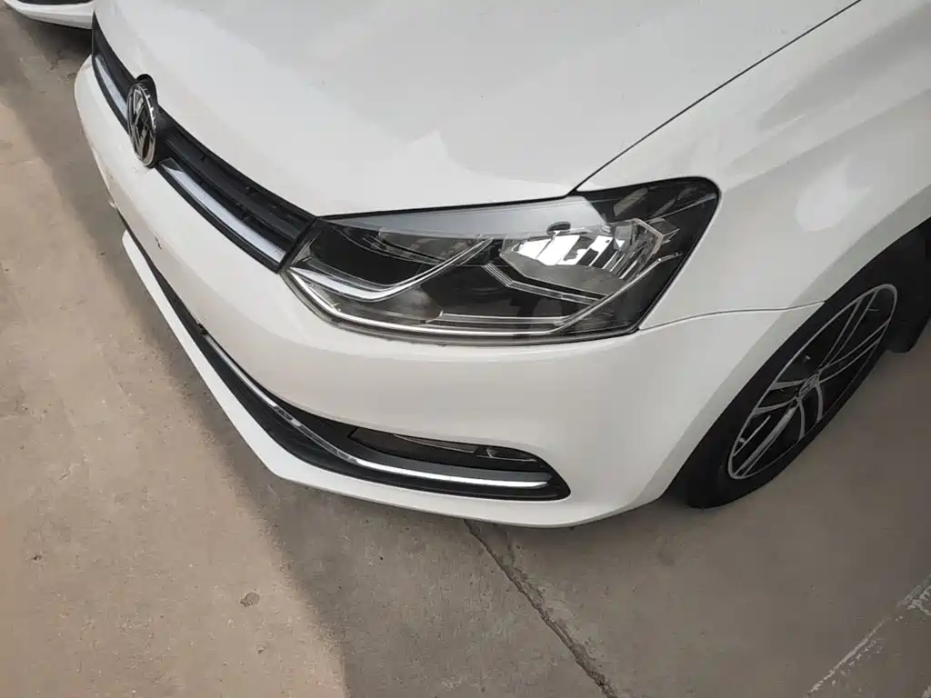 Volkswagen Polo 2017 — фото 24