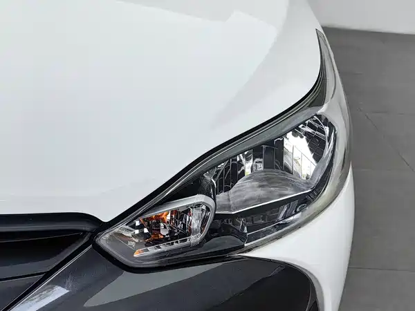 Toyota Yaris L 2016