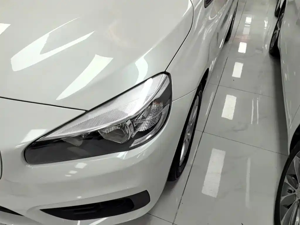 BMW 2 Series Station Wagon 2015 — фото 24