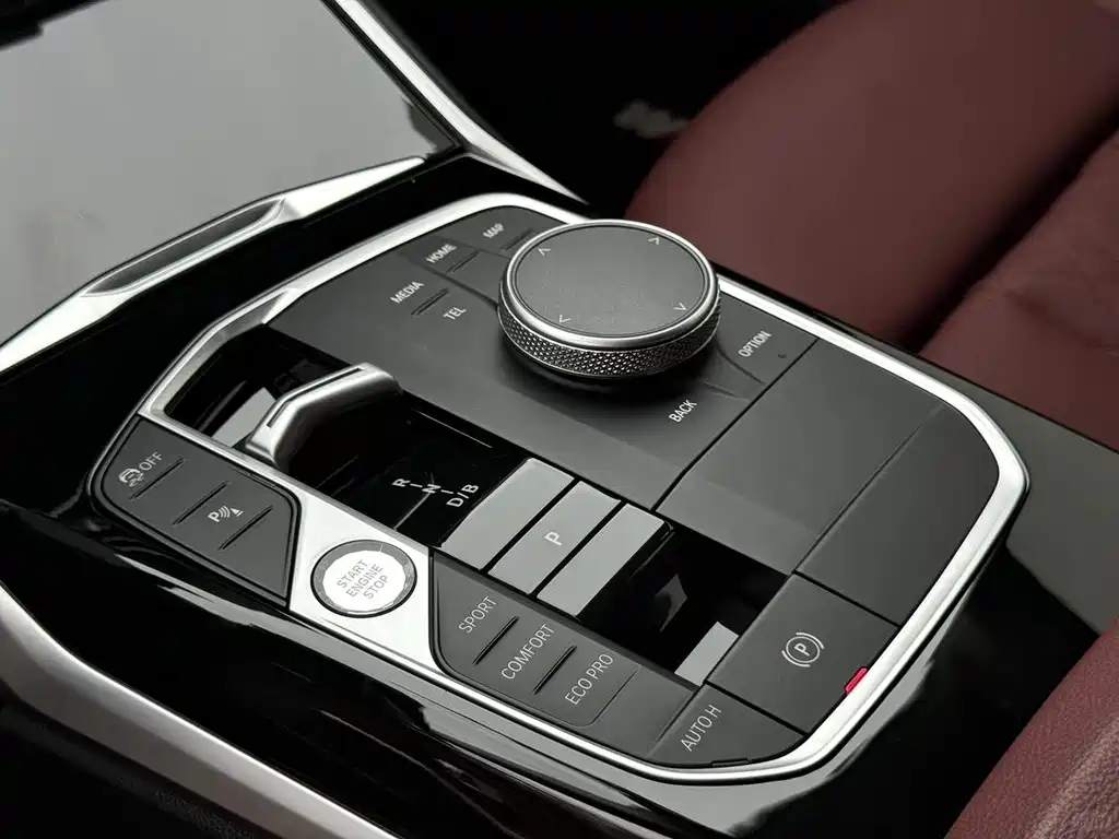 BMW i3 2024 — фото 11