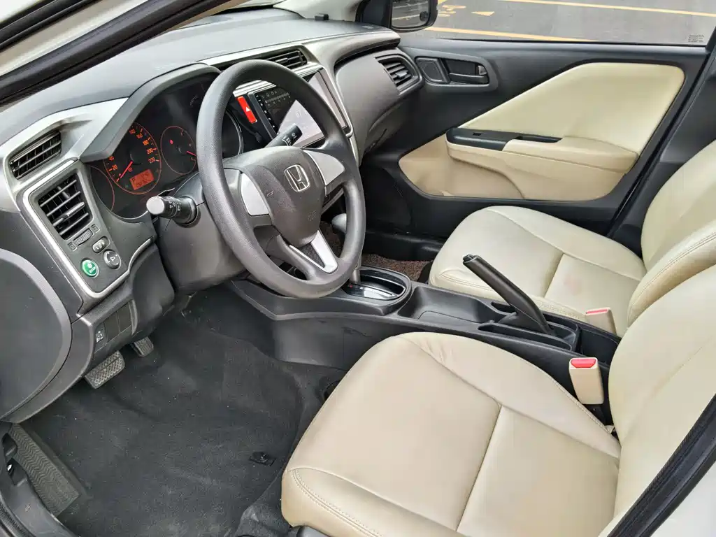 Honda City 2017 — фото 11