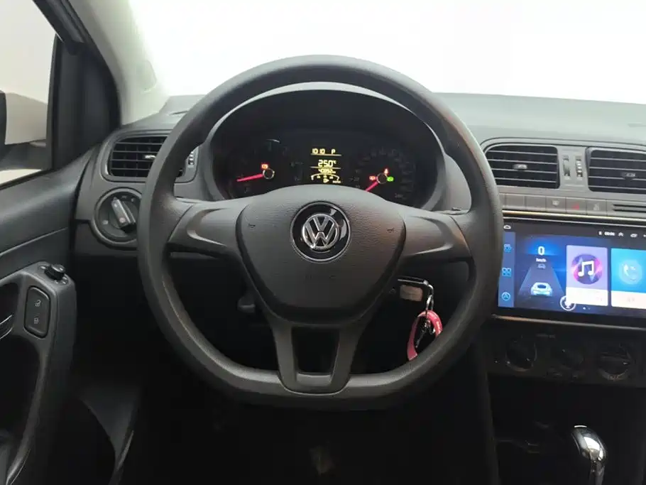 Volkswagen Polo 2018 — фото 15