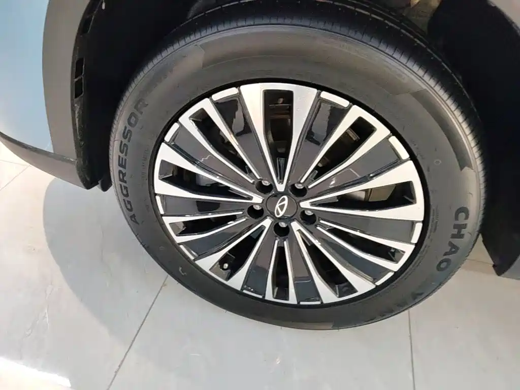 Chery Tiggo 8 PLUS C-DM 2025 — фото 23