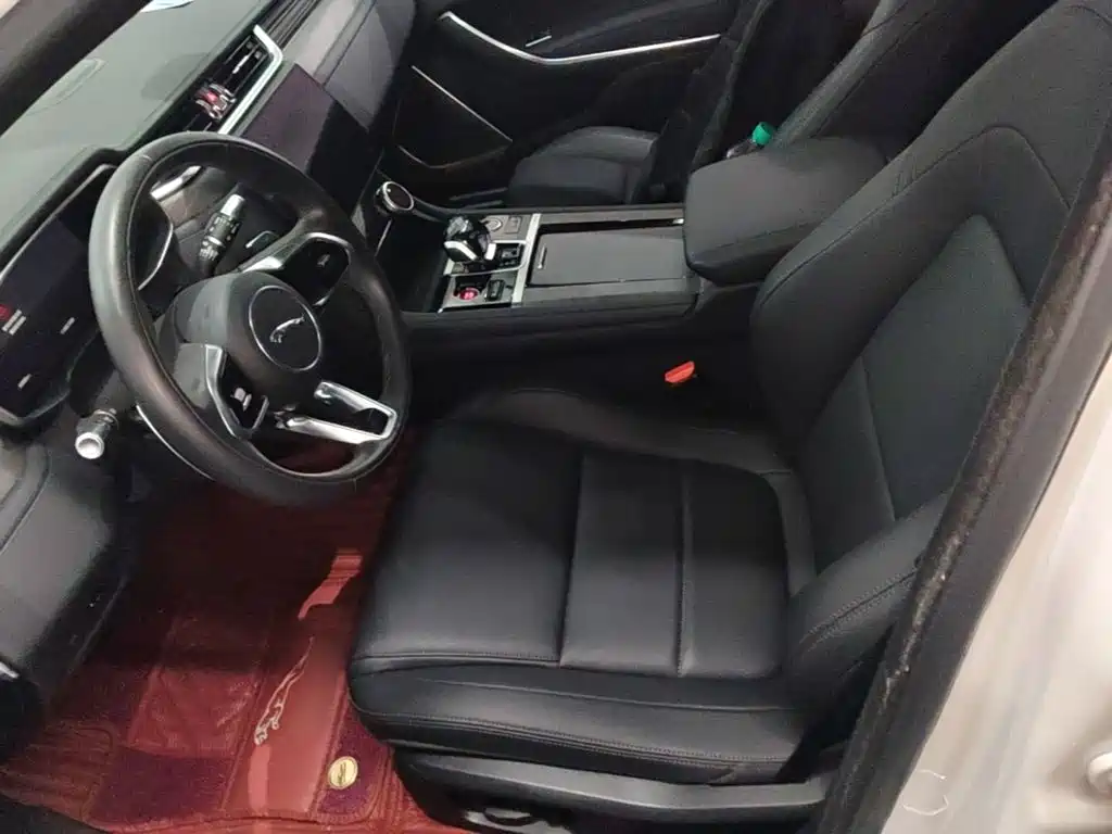 Jaguar XFL 2023 — фото 15