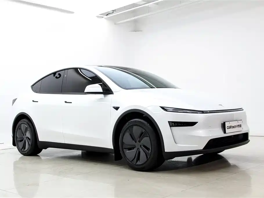 Tesla Model Y 2026 — фото 3