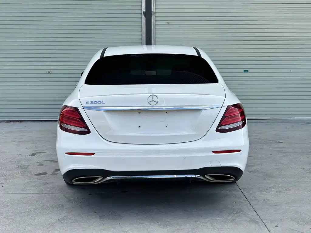 Mercedes-Benz E-Class 2017 — фото 8