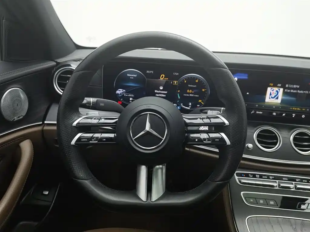 Mercedes-Benz E-Class 2021 — фото 11