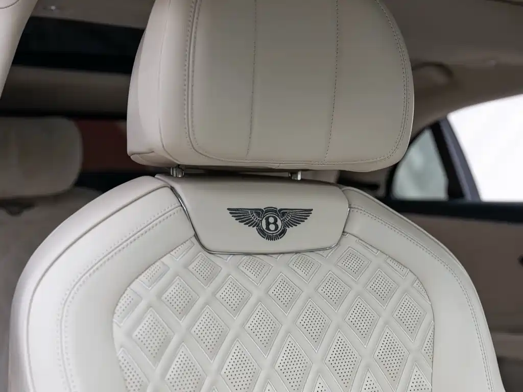Bentley Flying Spur 2021 — фото 20