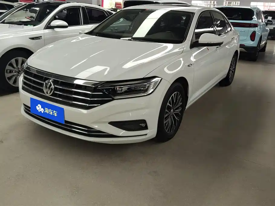 Volkswagen Sagitar 2020