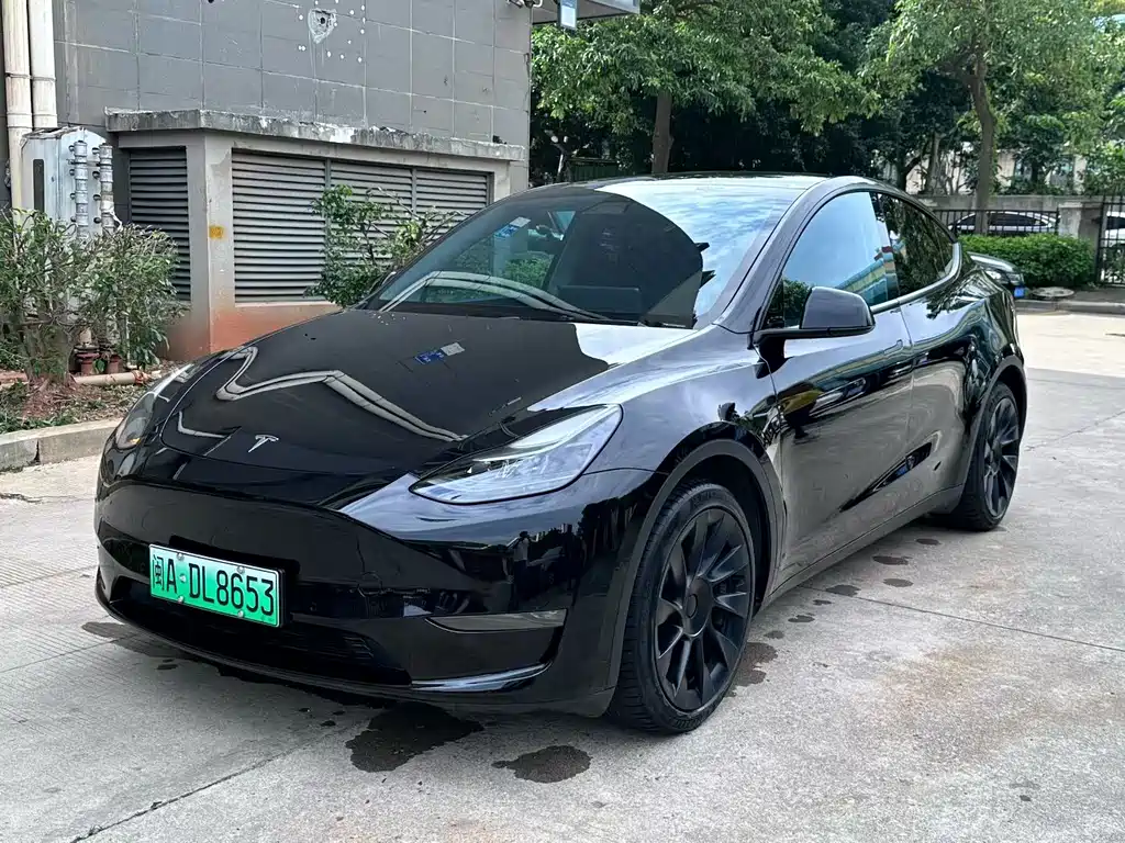 Tesla Model Y 2022 — фото 1