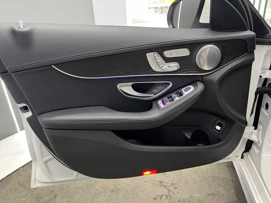 Mercedes-Benz C-Class 2021 — фото 10
