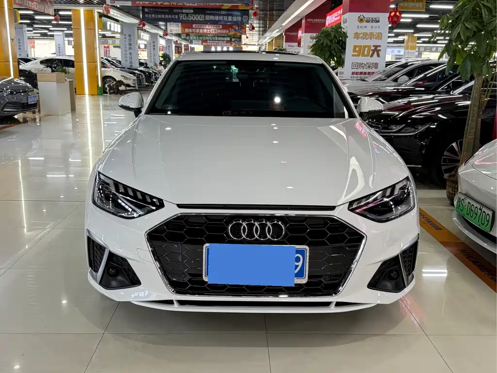 Audi A4L 2025