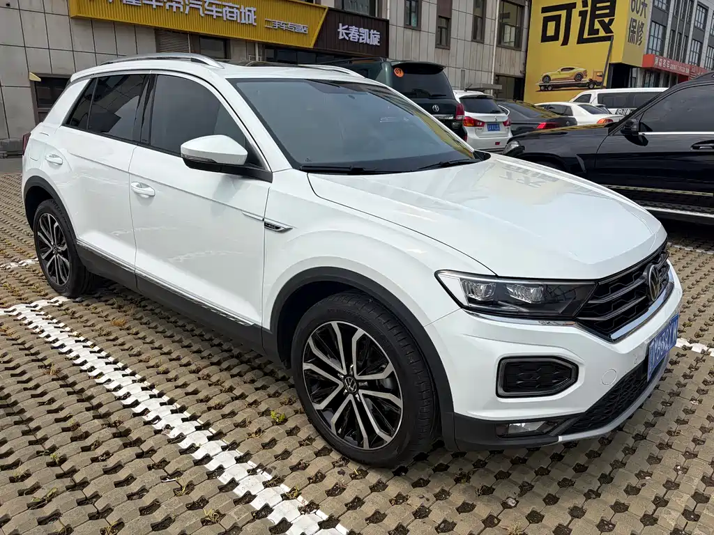 Volkswagen T-Roc 2023