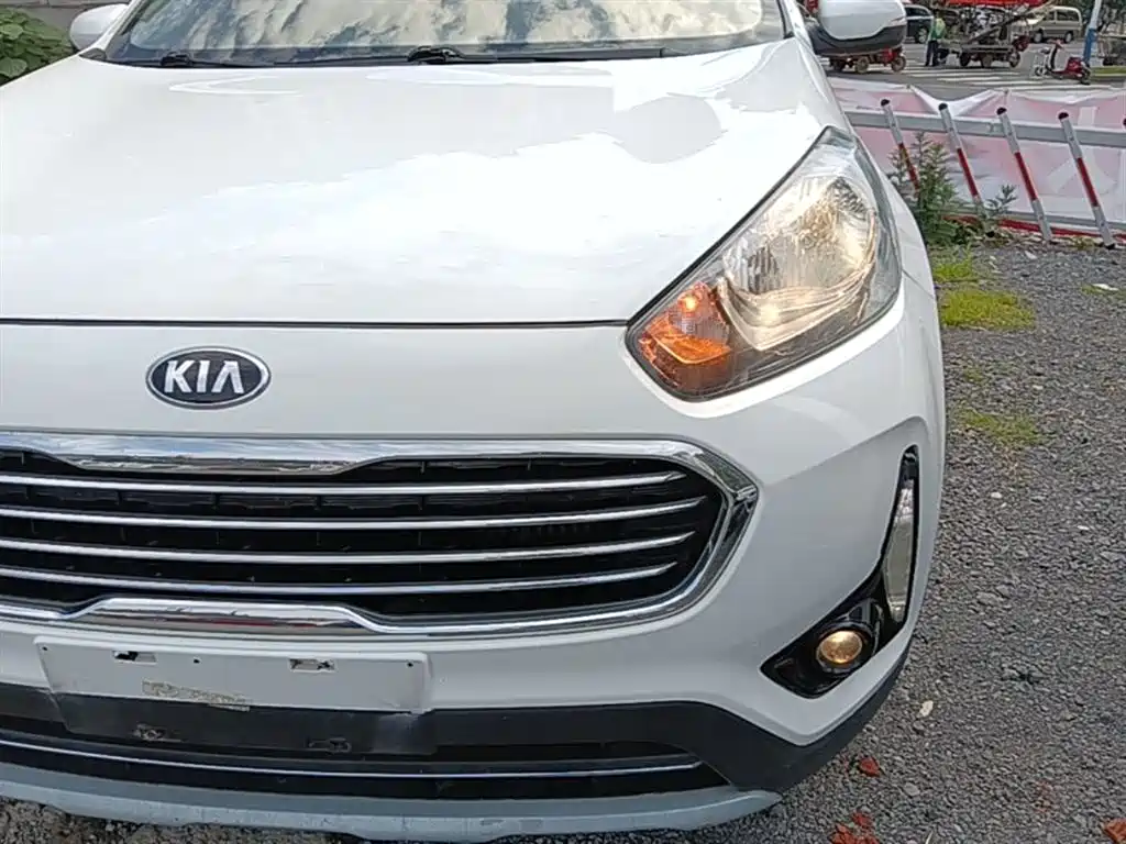 Kia KX3 2016 — фото 24