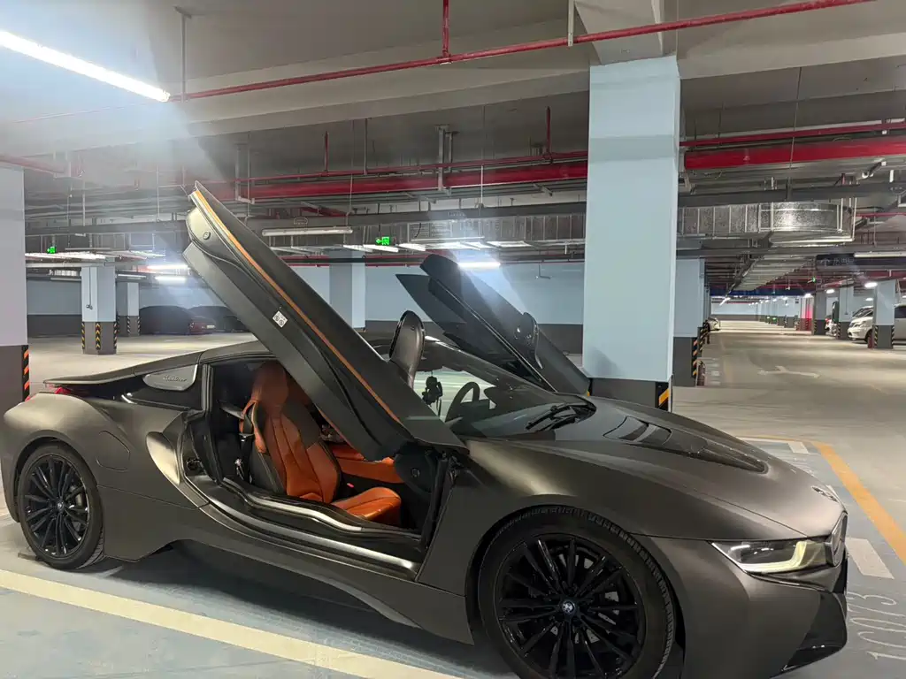 BMW i8 2020 — фото 3