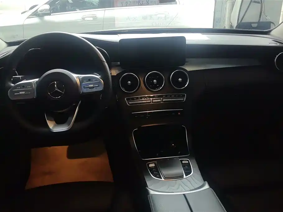 Mercedes-Benz C-Class 2020 — фото 12