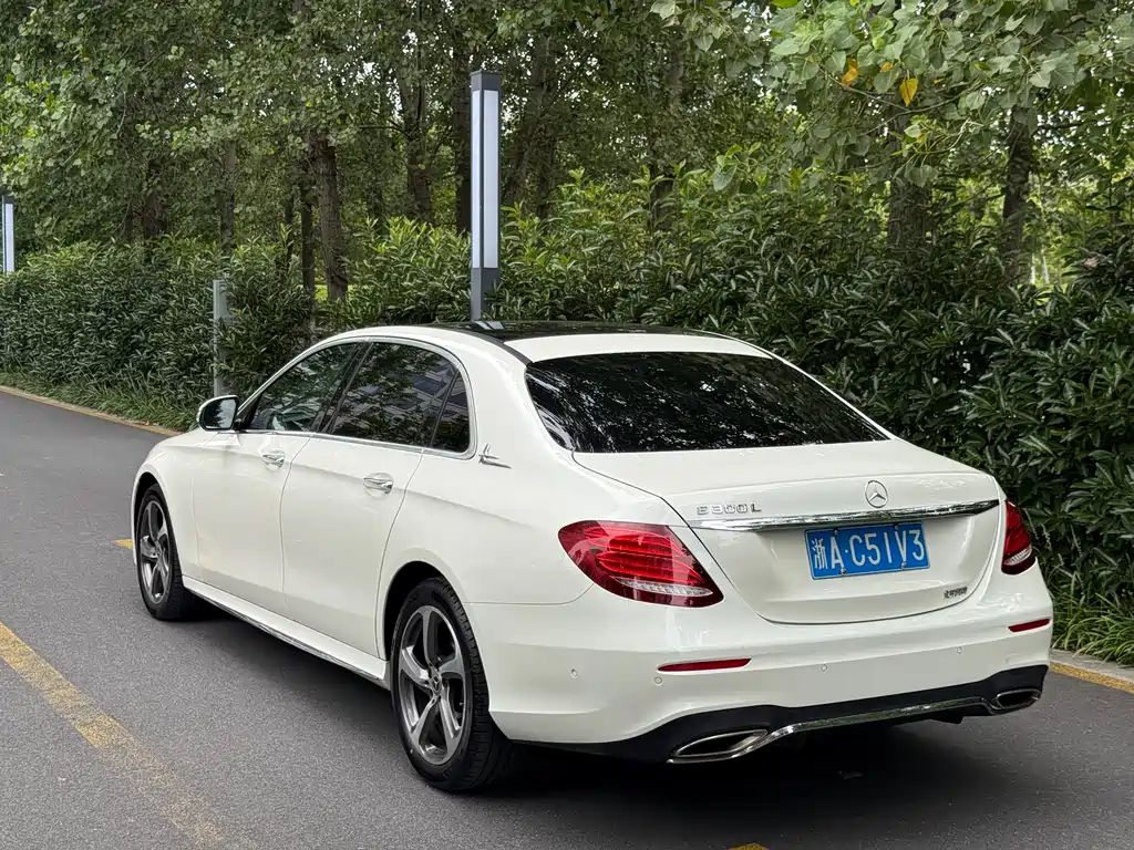 Mercedes-Benz E-Class 2017