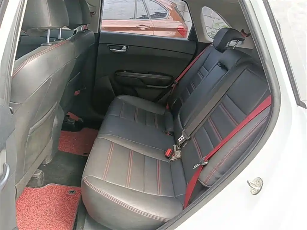 Kia KX3 2016 — фото 17