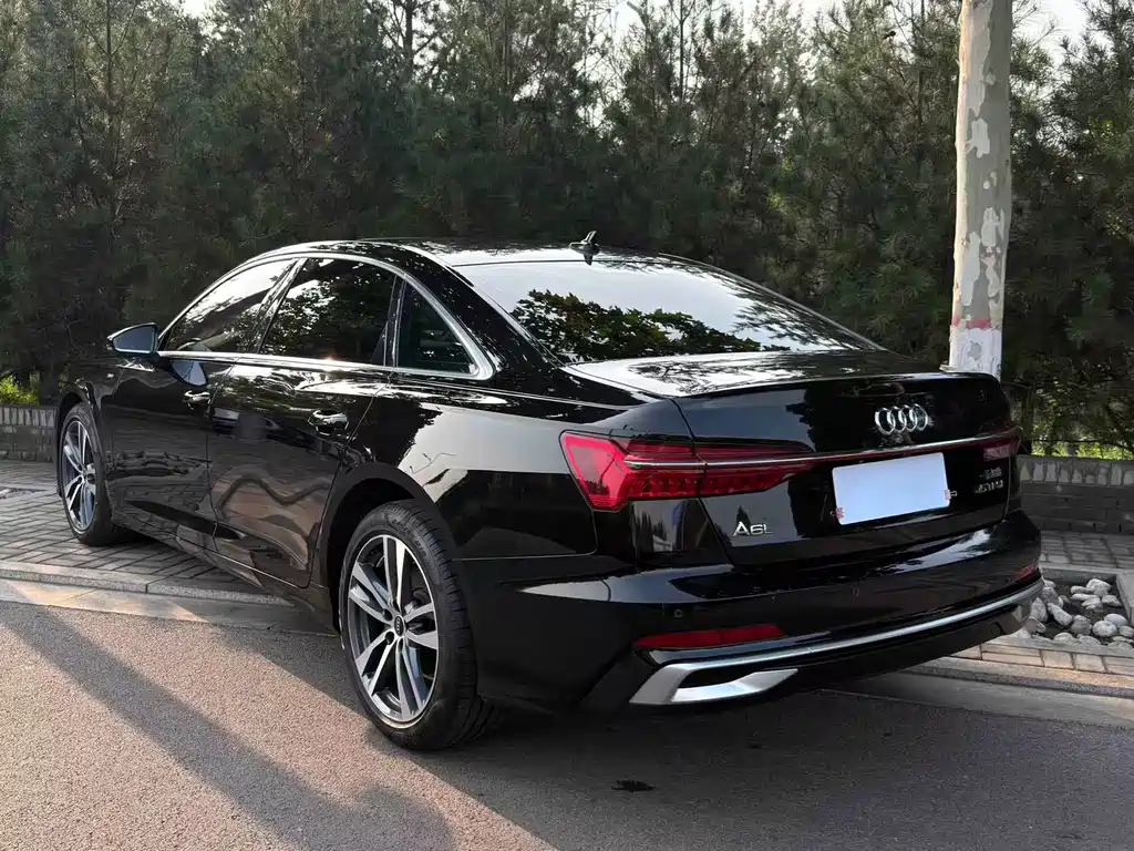 Audi A6L 2023 — фото 6