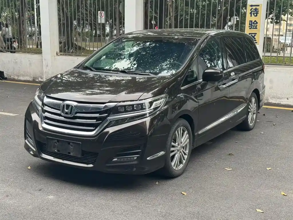 Honda Elysion 2018 — фото 1