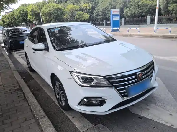 Roewe i5 2019