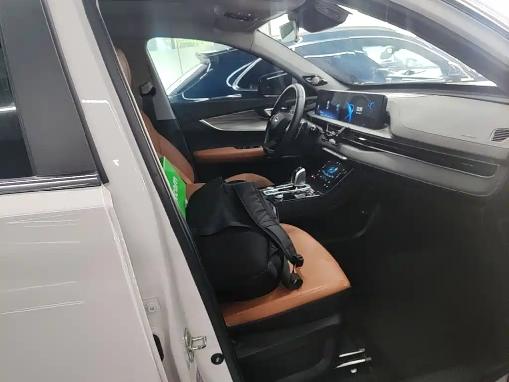 Chery Tiggo 8 PLUS 2022 — фото 25