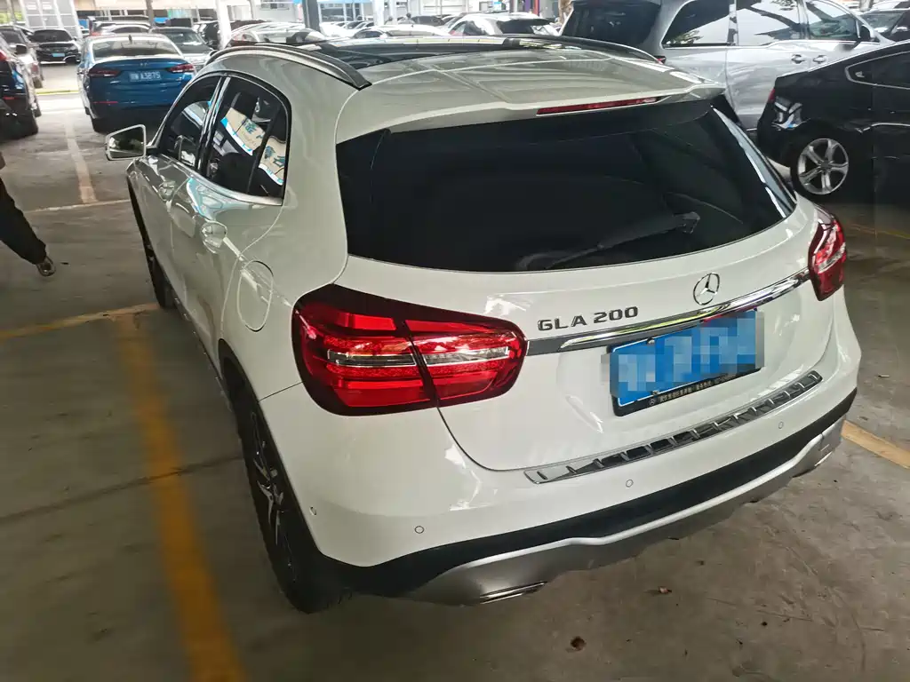 Mercedes-Benz GLA 2017 — фото 9