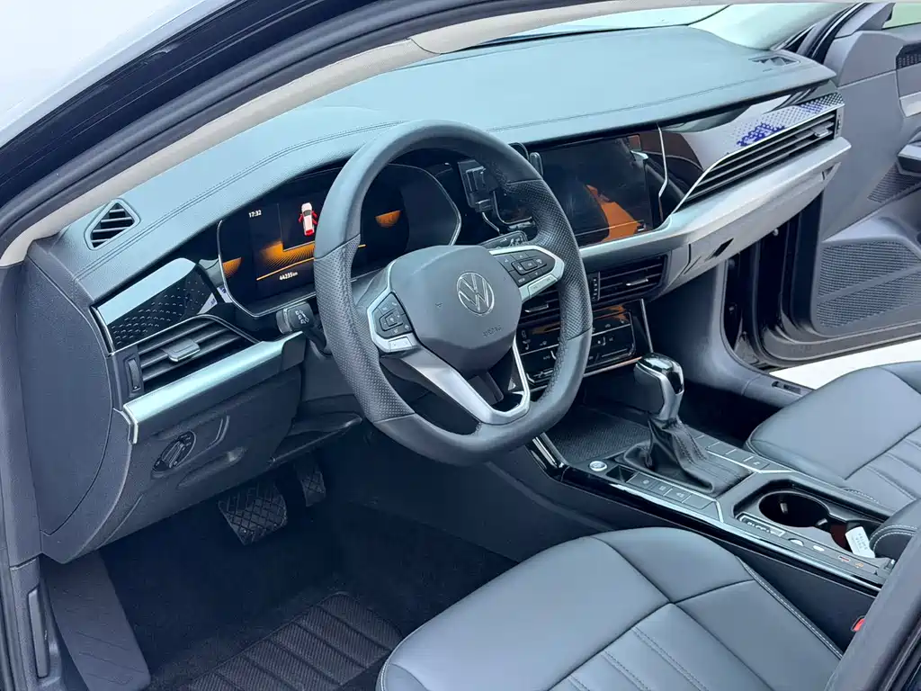 Volkswagen Passat 2023