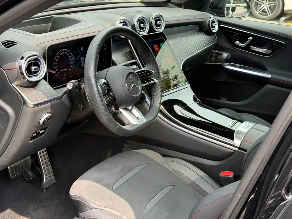 Mercedes-Benz GLC AMG 2025 — фото 3