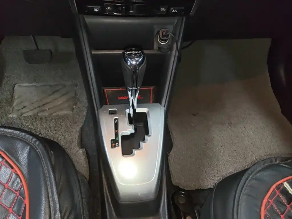 Toyota Yaris L 2018 — фото 14