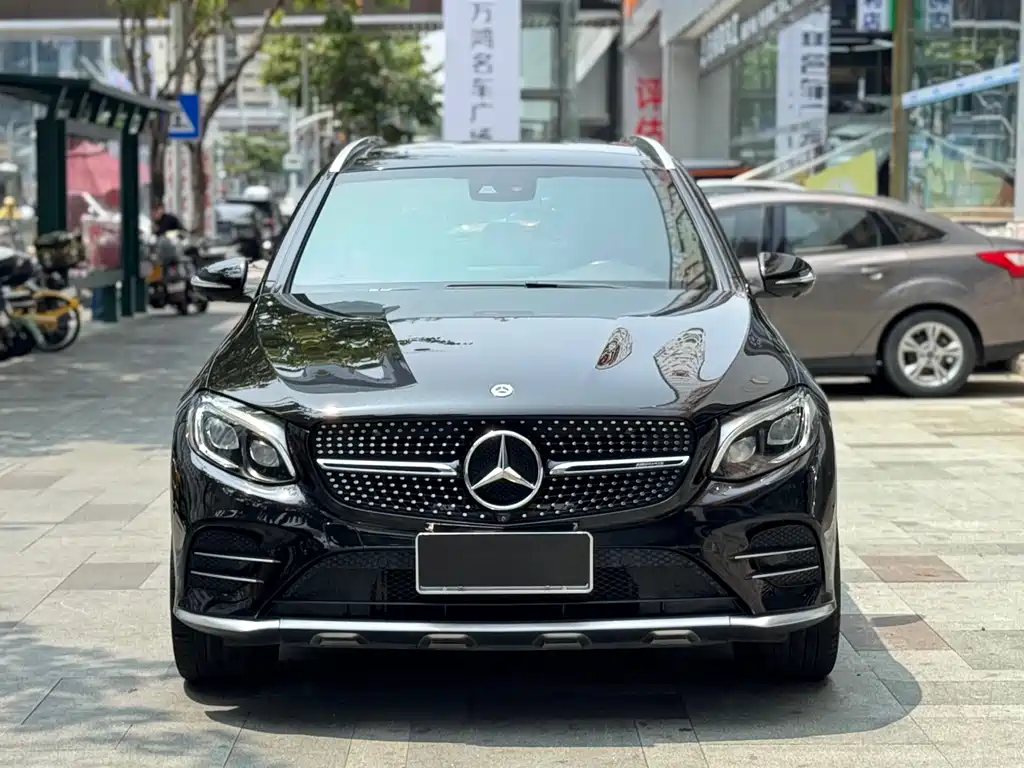 Mercedes-Benz GLC AMG 2018 — фото 2