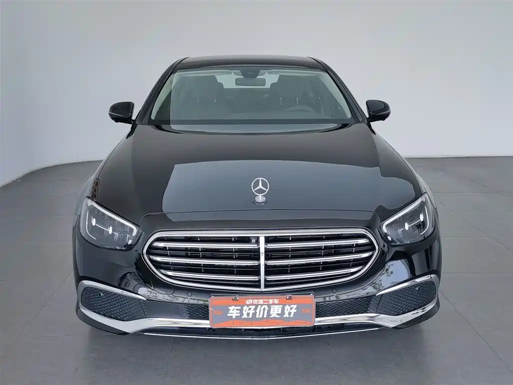 Mercedes-Benz E-Class 2022