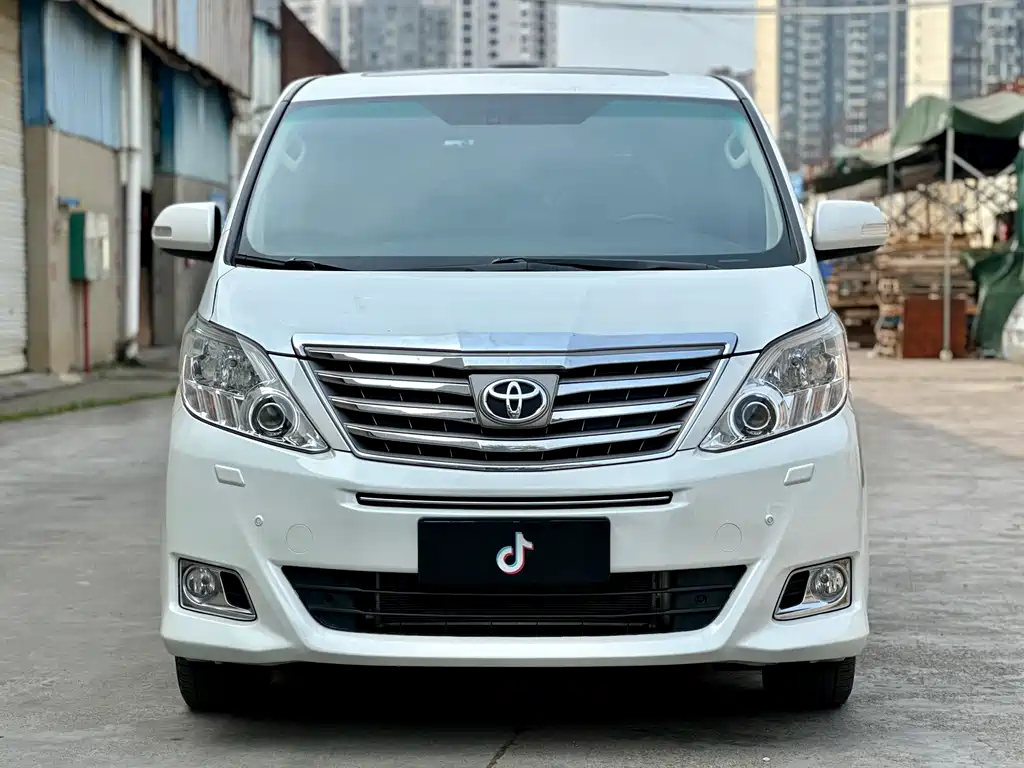 Toyota Alphard 2014 — фото 2