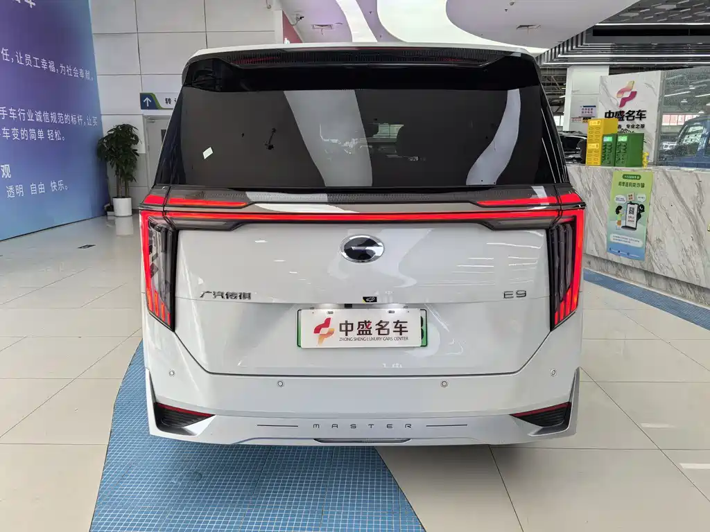 GAC Motor Trumpchi E9 2023 — фото 20