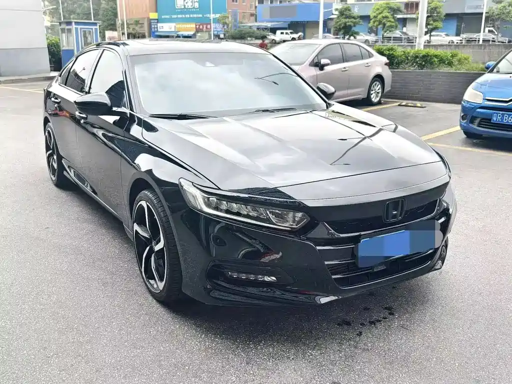 Honda Accord 2021 — фото 1