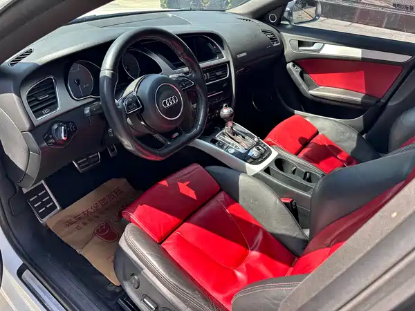 Audi S5 2012