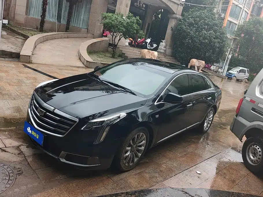 Cadillac XTS 2019 — фото 1