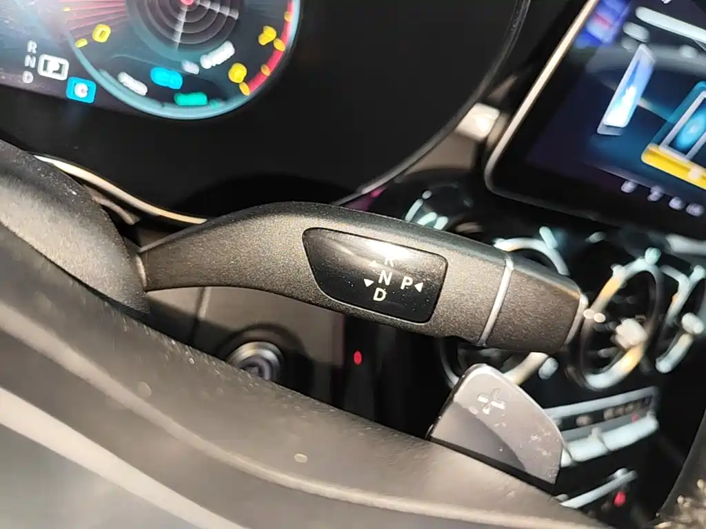 Mercedes-Benz C-Class 2020 — фото 14