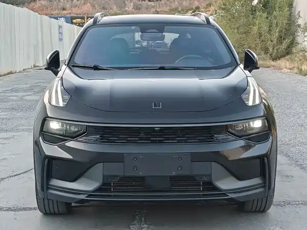 Lynk & Co 01 2023