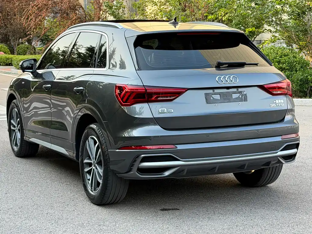 Audi Q3 2023 — фото 16
