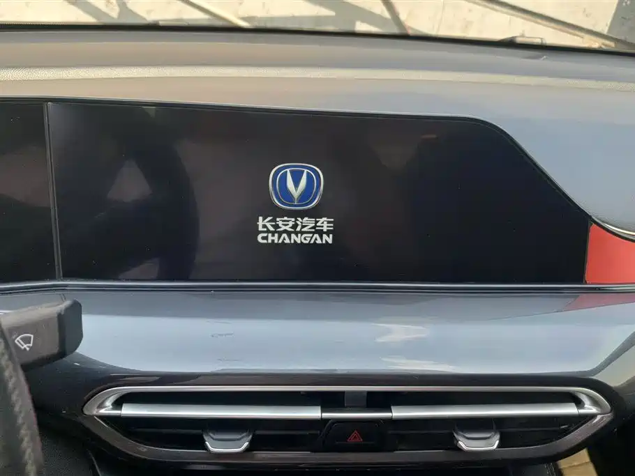 Changan Eado 2020 — фото 13