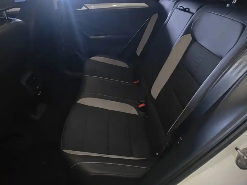 Volkswagen T-Roc 2021 — фото 17