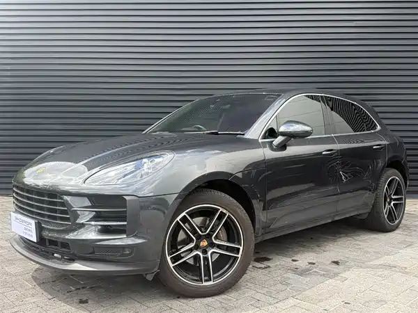 Porsche Macan 2021