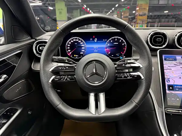Mercedes-Benz C-Class 2024