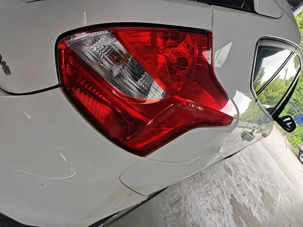 Ford Focus 2015 — фото 8