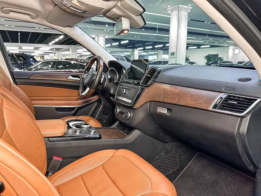 Mercedes-Benz GLS 2016 — фото 20